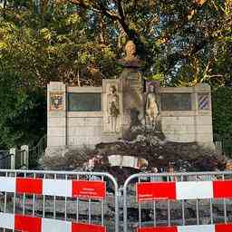 Monument de Scholten dans le parc de la ville restaure