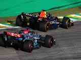 Verstappen eindigt als vierde in spectaculaire sprintrace, Russell wint