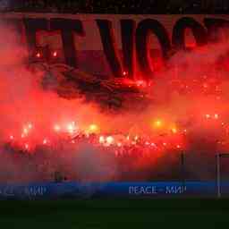 LUEFA punit Feyenoord pour mauvaise conduite des supporters lors de