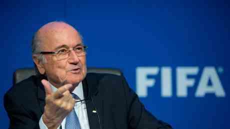 La France a fait pression sur la FIFA pour quelle