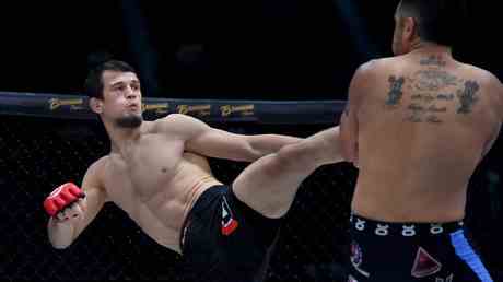 Le cousin de Khabib poursuit lhistoire dans le combat pour