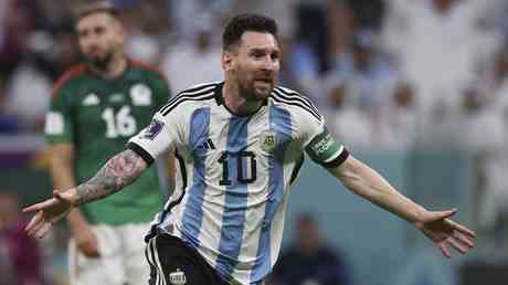 Messi frappe pour maintenir les espoirs de lArgentine en Coupe