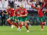 Marokko stunt met plek in kwartfinales WK door zege op Spanje via penalty's