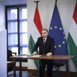 Apres des mois de combats lUE et la Hongrie parviennent