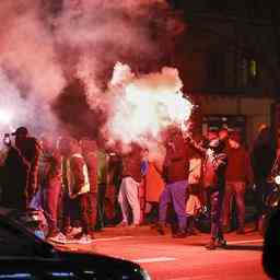 Arrestations a nouveau a La Haye et a Amsterdam apres