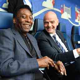 Infantino a propos de Pele Quand tu etais avec