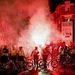 La police de Rotterdam met en garde les fans de