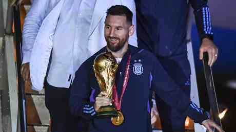 Messi depasse Egg pour etablir un nouveau record — Sport