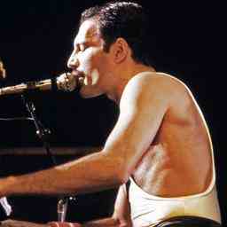 Queens Bohemian Rhapsody prend la premiere place du Top 2000