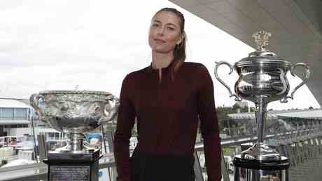 Sharapova rend un hommage touchant a lancien entraineur decede