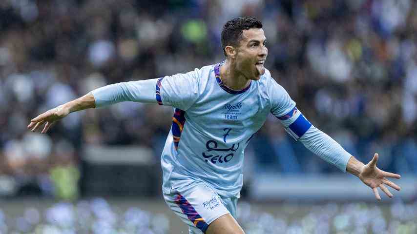 1674173234 117 Les debuts saoudiens de Ronaldo contre Messi et le PSG