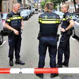 Explosion a domicile dans le Rivierenbuurt dAmsterdam Interieur