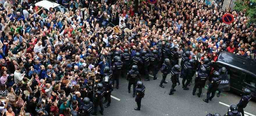 Le juge laisse 45 policiers nationaux a un pas du