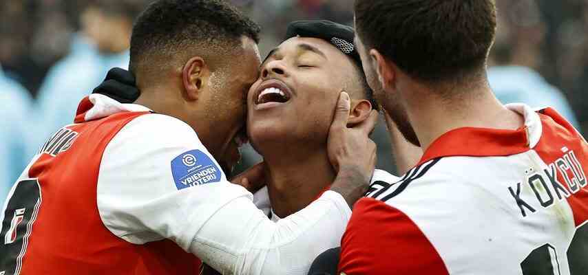 Le leader Feyenoord renonce a la victoire dans un classique