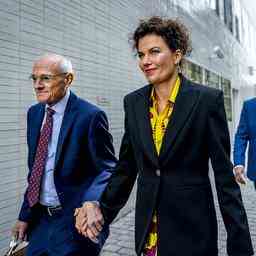 Le multimillionnaire Gerard Sanderink marie au controverse Rian van Rijbroek