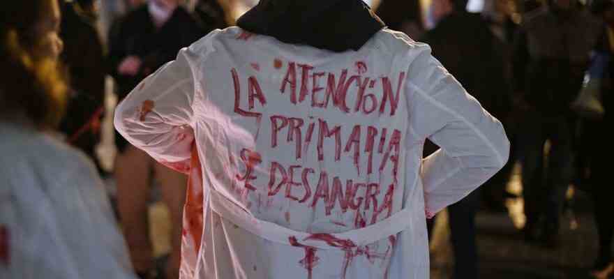 Les infirmieres qui font greve en Catalogne quotSans nous