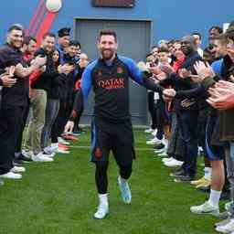 Messi revient au PSG avec des applaudissements un demi mois apres