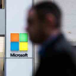 Microsoft voit ses benefices baisser mais fait de bonnes affaires