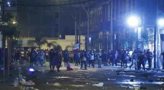Plus de 60 morts au Perou lors de manifestations contre