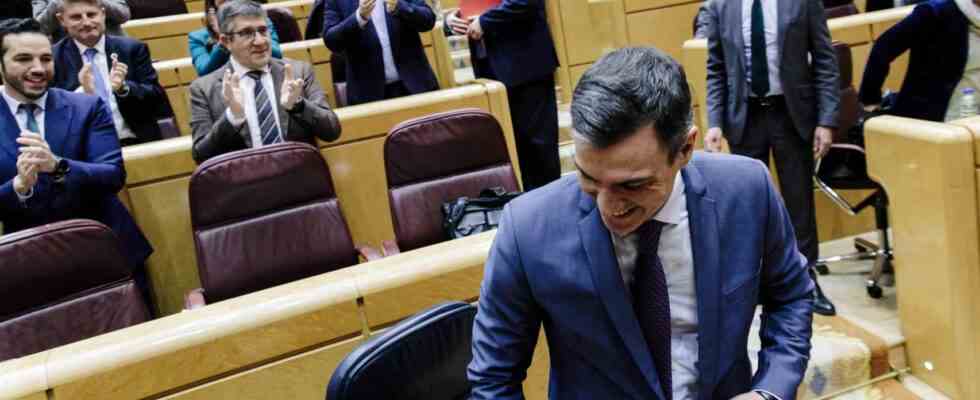Sanchez se moque de plusieurs ministres Aznar dil y a