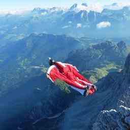 Un Neerlandais est decede apres avoir saute avec une wingsuit