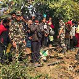 Un avion avec 72 occupants secrase au Nepal au