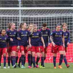LAjax Women simpose a la derniere minute au PSV et