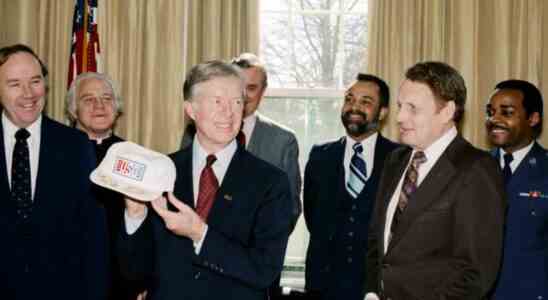 Lancien president americain Jimmy Carter commence les soins palliatifs