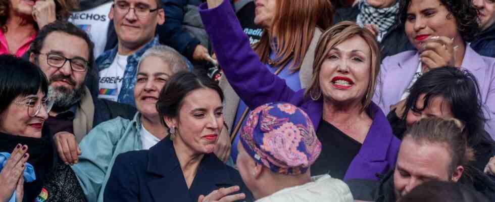 Le PSOE consomme la fracture du feminisme en assumant les