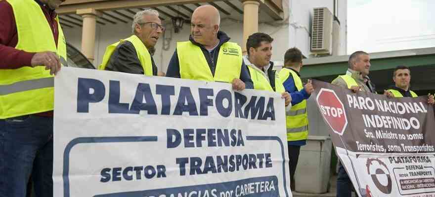 Le secteur des transports canarien accepte une greve illimitee a