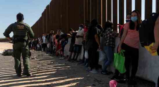 Les arrestations de migrants a la frontiere americaine touchent le