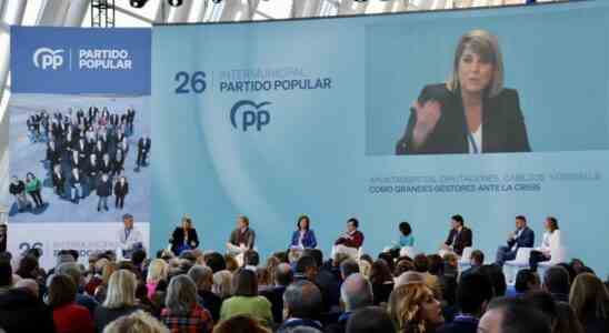 Les maires veterans du PP accusent le feminisme de Montero