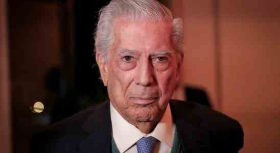 Mario Vargas Llosa est deja a Paris pour entrer a