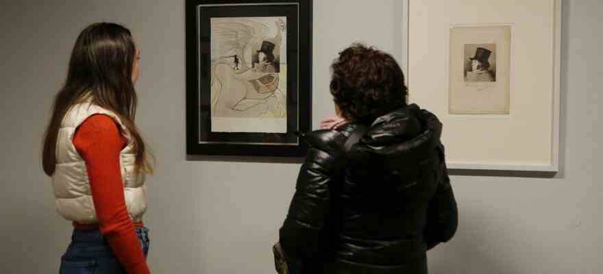 Salle Ignacio Zuloaga Dali sentretient avec Goya dans Los