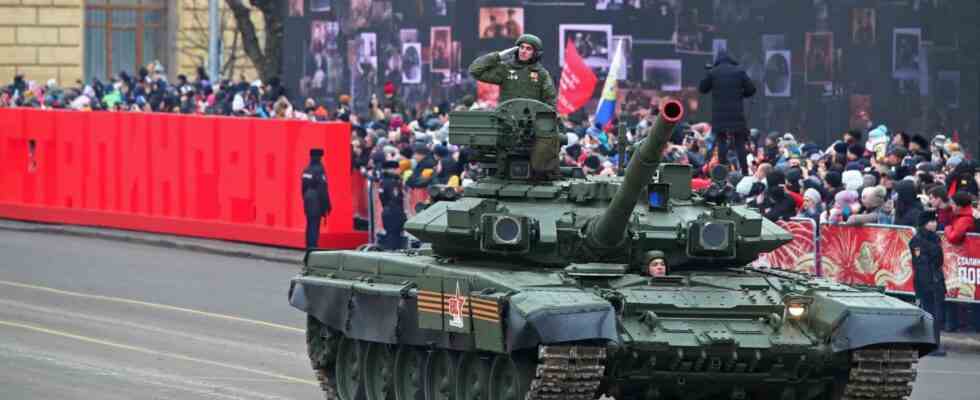 le defile du 80e anniversaire de la victoire russe