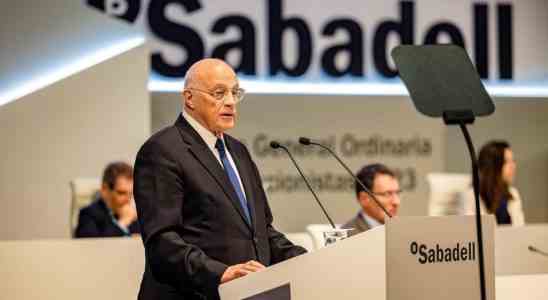 Banque Sabadell Les actionnaires approuvent la reelection de Josep