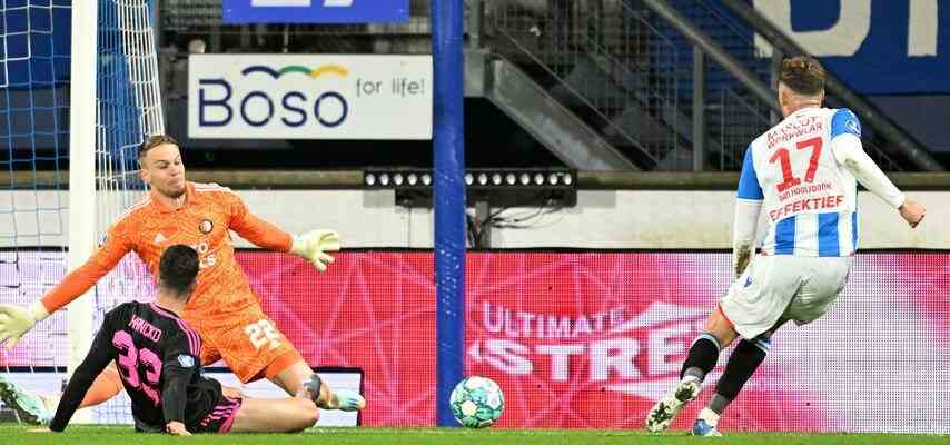 Feyenoord bat Heerenveen et atteint les demi finales de la Coupe