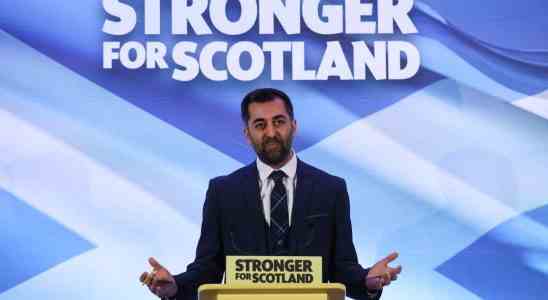 Humza Yousaf reprendra les renes du gouvernement ecossais a Sturgeon
