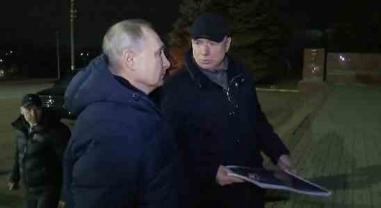 La surprise de Poutine visite la ville occupee de Marioupol