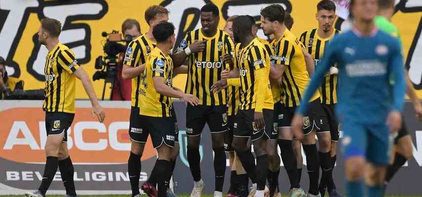 Le PSV tire Vitesse par son propre but et prend