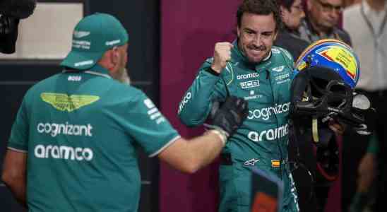 Le geste de Fernando Alonso avec le mecanicien qui a