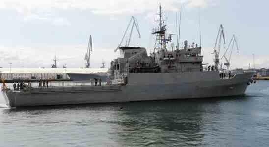 Le patrouilleur Sentinel intercepte deux navires russes en Mediterranee