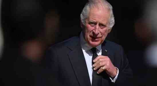 Le roi Carlos III suspend sa visite en France en