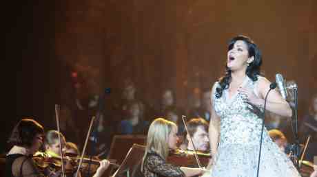 Met Opera somme de rembourser le chanteur russe annule –
