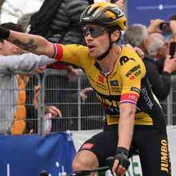 Roglic remporte la quatrieme etape Tirreno apres letrange chute de