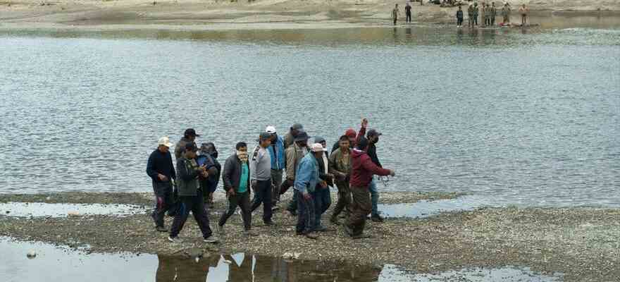 Six soldats peruviens meurent en tentant de traverser une riviere