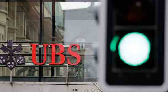 UBS conclut un accord pour racheter Credit Suisse pour plus