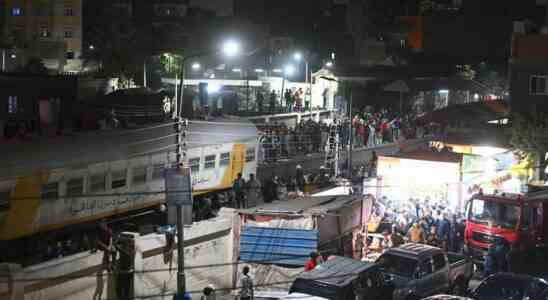Un train deraille en Egypte faisant au moins deux morts