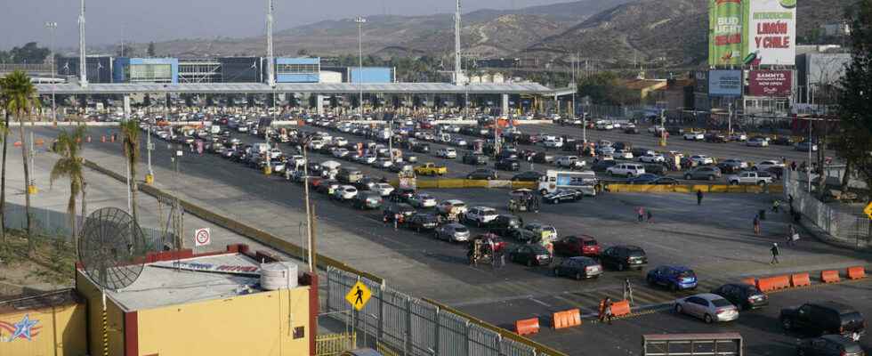 US Mexico border between Tijuana and San Diego reopened for tourists