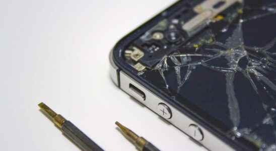 With its Self Service Repair program Apple will allow seasoned